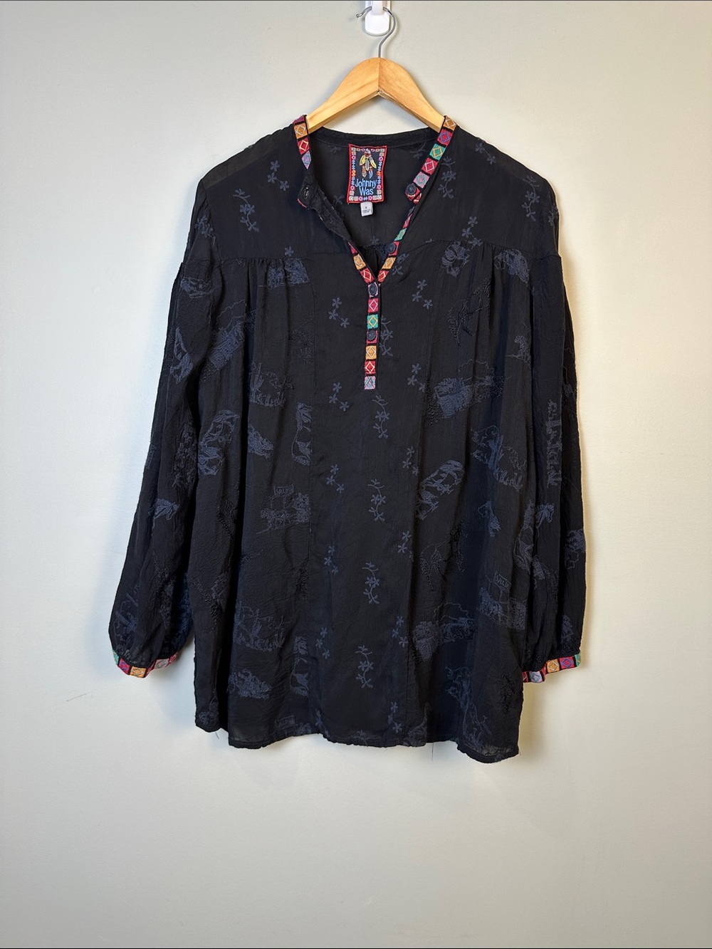 64. Johnny Was (flaw) horse embroidered top